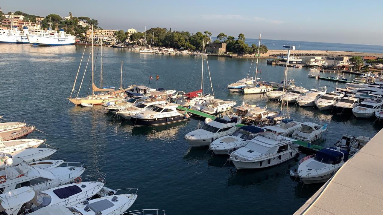 Molo35 Bed & Breakfast Ischia Bagian luar foto